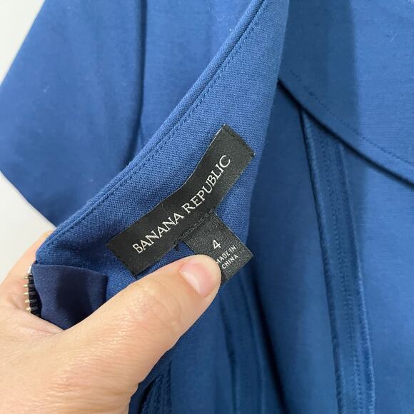 Banana Republic Blue Knit Ponte Short Sleeve Career Style Skater Dress Size 4 - Picture 6 of 7
